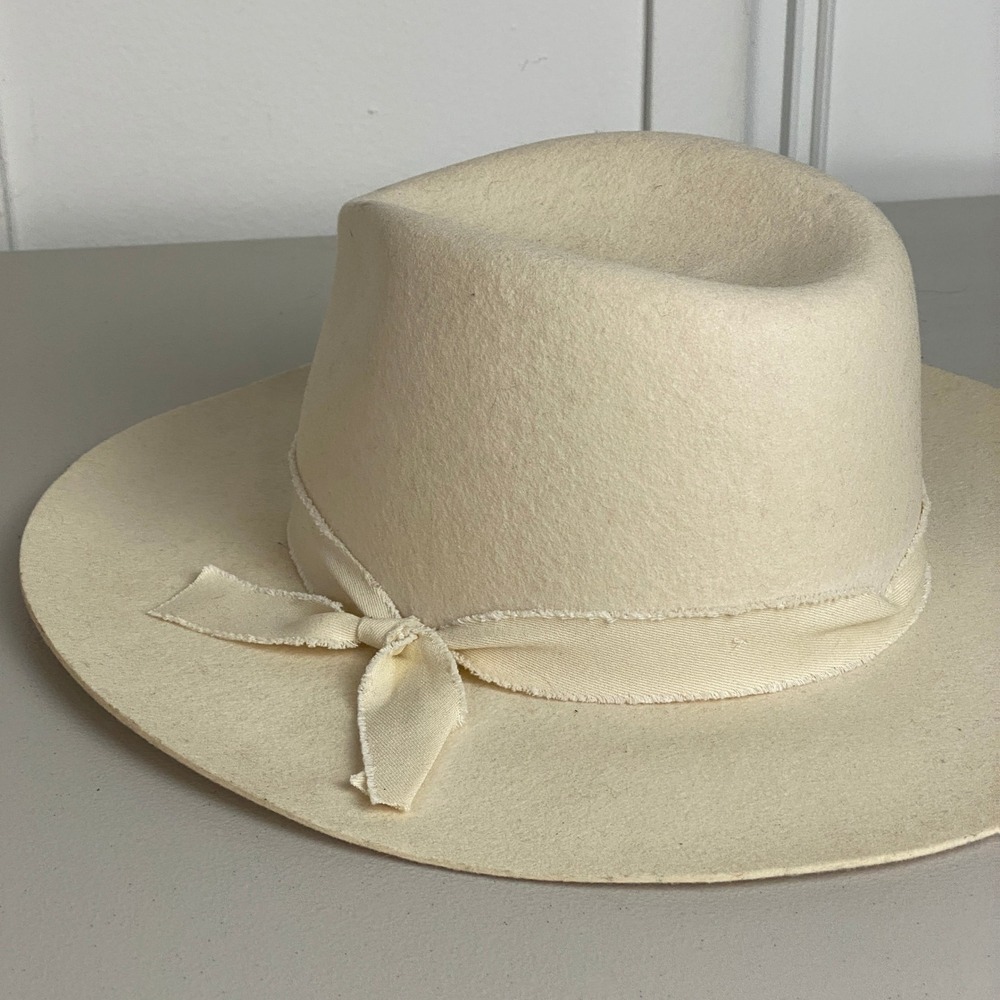 Olive & Pique 100% Wool Wide Brim Fedora Womens Cream Off White Boho Hat